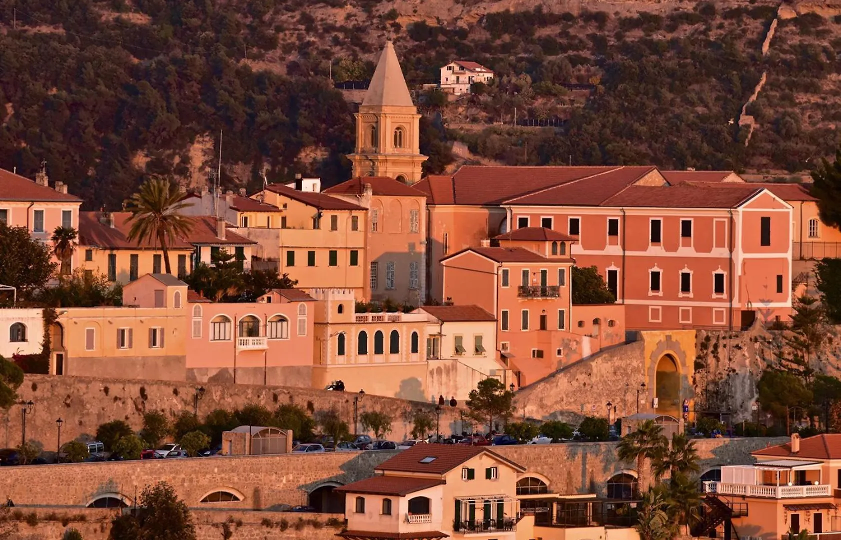 Alma Home Experience Ventimiglia 0*,